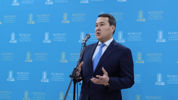 Фотография к новости: Үкімет басшысы әйелдердің неше жаста зейнетақыға шығатынын түсіндірді