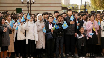 Фотография к новости: Қызылордада жаппай Әнұран орындалды