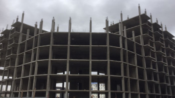 Фотография к новости: Пәтерсіз қалған атыраулық салымшылар шу шығарды