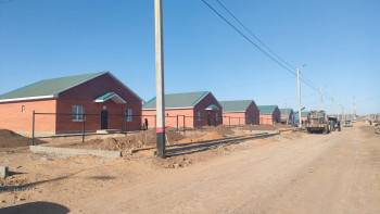 Фотография к новости: Өрттен зардап шеккен әулиекөлдіктер жаңа үйлерге қоныстанады