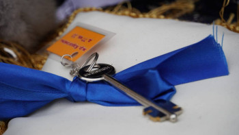 Фотография к новости: Семейде 64 мұқтаж отбасы жаңа пәтерге ие болды