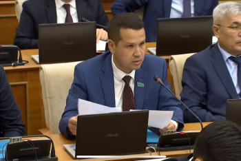 Фотография к новости: Мүмкіндігі шектеулі азаматтарды лифтпен қамтамасыз ету талаптары ескерілмеген