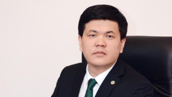 Фотография к новости: Рәміздерімізге деген құрмет әлеуметтік желілерде ғана емес, күнделікті өмірде де көрсетіліп жатыр