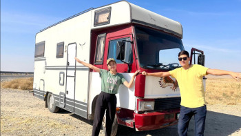 Фотография к новости: Әрі көлік, әрі үй. Шымкентте автоүйде тұратын отбасы бар