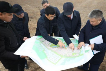 Министр мектеп құрылысының жұмысымен танысты