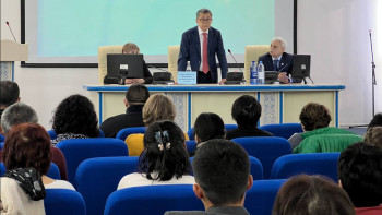 Фотография к новости: Мейрам Қажыкен өскемендік дәрігерлермен кездесті