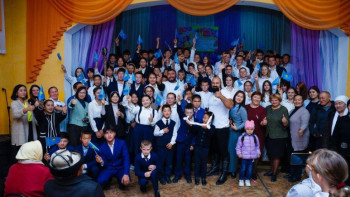 Фотография к новости: Ауыл балаларына спорттық құрал-жабдықтар тарту етілді