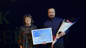 Фотография к новости: Халықаралық Орталық Азия елдері театр фестивалінде кімдер үздік атанды?