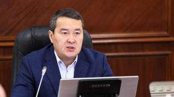 Фотография к новости: Әлихан Смайылов: Хэллоуин - халқымыздың дәстүріне жат