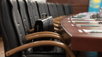 Фотография к новости: Ел үмітін ақтамаған депутаттар қызметінен қалай айырылады? Министр жауабы