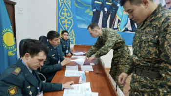 Фотография к новости: Ақмола облысының әскери бөлімдерінде дауыс беру аяқталды