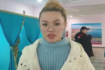 Фотография к новости: 18 жастағы қыз туған күнінде дауыс берді