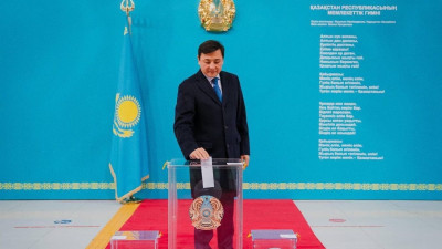 Астана әкімі Президент сайлауында дауыс берді