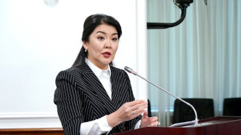 Фотография к новости: Қатаң шара қабылданады. Ажар Ғиният елдегі медициналық білімге қатысты пікірін айтты