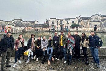 Фотография к новости: Тәжірибе мен білім. Шетелдік журналистер Қытайда тағылымдамадан өтті