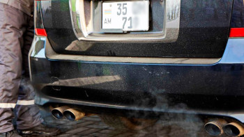 Фотография к новости: 1 қыркүйекке дейін әкелінген автокөліктерді заңдастыру тәртібі әзірленді