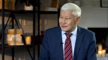 Фотография к новости: Асқар Жұмаділдаев  жастарға кеңес берді