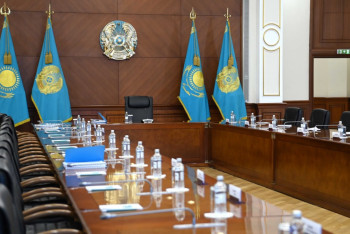 Фотография к новости: Үкіметтің кеңейтілген отырысы. LIVE