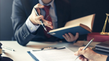 Фотография к новости: Қазақстан шетелге барып жұмыс істейтіндердің құқығын қорғайды