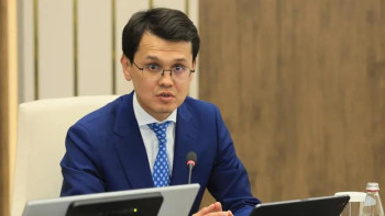 Фотография к новости: Мусин интернет сапасының төмендеуін мектеп директорларынан көріп отыр