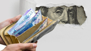 Фотография к новости: Орташа жалақы 299 мың. «Ауруын жасырған өледі» немесе экономистің 2023 жылға болжамы