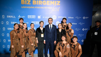 Фотография к новости: Елордада өткен қайырымдылық іс-шарада пәтер кілттері табысталды