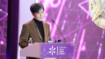 Фотография к новости: Димаш Құдайберген «Болашақпен» оқуға түсті