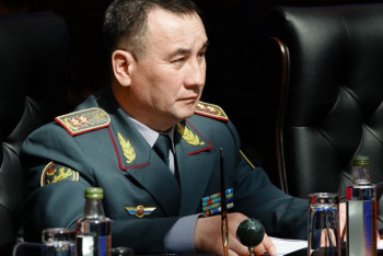 Фотография к новости: Заңсыз бұйрық берген. Бұрынғы Қорғаныс министріне қандай айып тағылды?