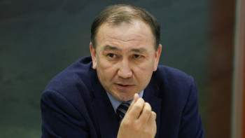 Фотография к новости: Заңгер: Өзгеріс жасаймын десе халықтың мал бағатын жерін қайтарудан бастасын