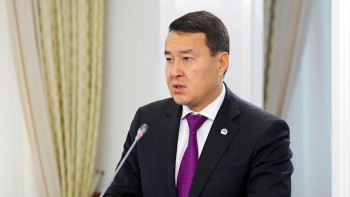 Фотография к новости: «Шарасыз жағдайдағы көмек». Үкімет басшысы банкроттық заң жайлы айтты