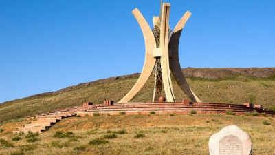 Сынға қалған Ұлытау Елтаңбасы жарамсыз деп танылды