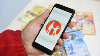 Фотография к новости: Кәсіпкер, әнші, блогер, таксиске қиын болды. Мобильді ақша аударымдары қалай тексеріледі?