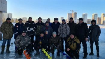 Фотография к новости: Елордалық белсенділер мұз ою шараларын өткізді