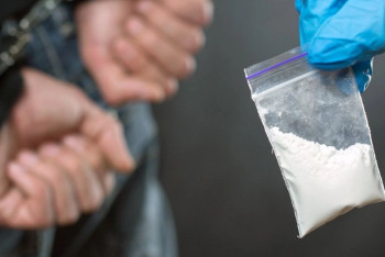 Фотография к новости: Астанада 8 келі наша сатпақ болған есірткі тасымалдаушы ұсталды