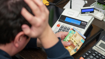 Фотография к новости: Азаматтар  3 наурыздан бастап банкроттыққа өтініш бере алады. Не білу керек?