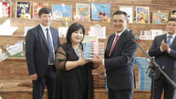 Фотография к новости: Түркістан: ауыл кітапханаларына 20 мың кітап тарту етіледі