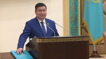 Фотография к новости: Сенаттың жаңа депутаттары ант берді