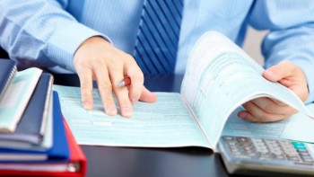 Фотография к новости: «Банкрот» атануыңызға көмектесемін. Біржанов халықты алданбауға шақырды