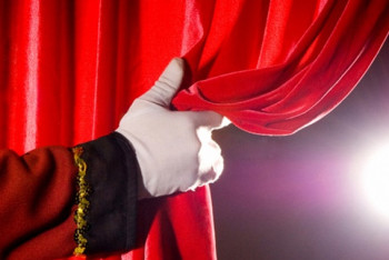 Фотография к новости: Ерекшелігі бар театр Астанада өнер көрсетеді