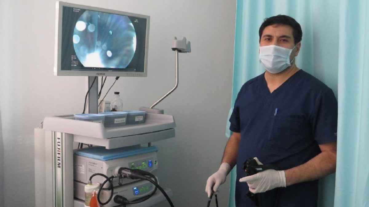 Алматы облысында  хирургтар   ер адамның асқазанынан ас қасық алды