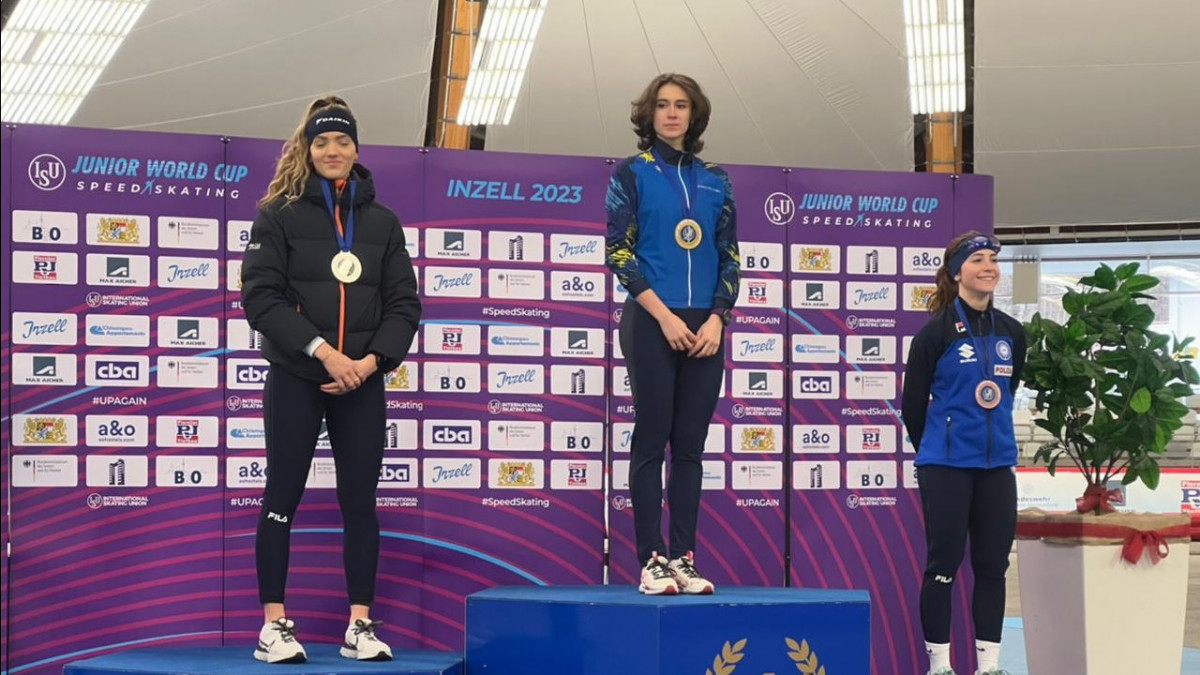 Конькимен жүгіруші Алина Дауранова алтын медалді жеңіп алды