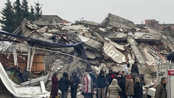 Фотография к новости: Түркиядағы зілзала 13,5 млн тұрғыны бар 10 провинцияға кері әсерін тигізді - СІМ