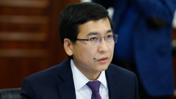 Фотография к новости: Халқымыз әртүрлі бос ұрандар мен жоспарлардан шаршады – Аймағамбетов