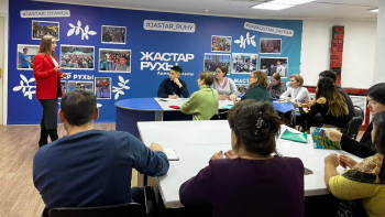 Фотография к новости: Көкшетауда қазақ тілін тегін үйрететін клуб ашылды