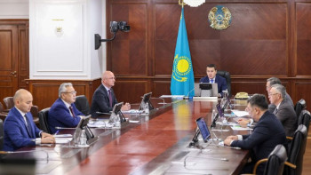 Фотография к новости: Смайылов ғылымды дамыту жөнінде тапсырма берді