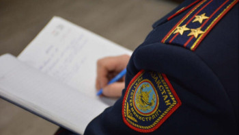 Фотография к новости: Балағат сөз айтып, кіреберісте қоқыс қалдыру. Заң бұзғандар қанша теңге айыппұл төлейді?