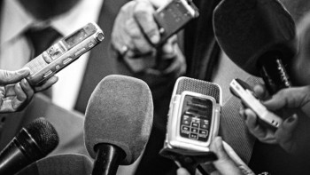 Фотография к новости: Журналист масс-медиа туралы заңның артықшылықтарын айтты