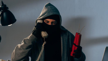 Фотография к новости: Бомба қойылды. Жалған «террористер» 5 жылға сотталады