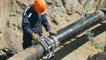 Фотография к новости: Сенат жылу және сумен жабдықтау желілерінің тозуын азайтуды назарға алған