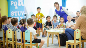 Фотография к новости: Соңғы төрт жылда балабақшаға кезек екі есе азайған